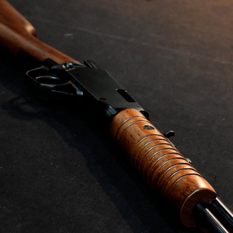 RIFLE-CBC-PUMP-ACTION-22LR-18----OX-CORONHA-em-MADEIRA-03